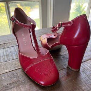 Gianni Bini red leather t-strap pumps
